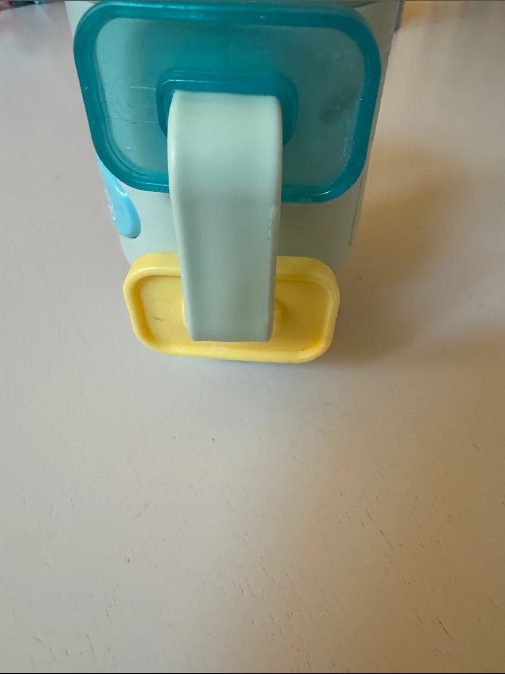 Fisher-Price Mint Green ABC & 123 Interactive Cup Toy with Yellow and Teal Keys